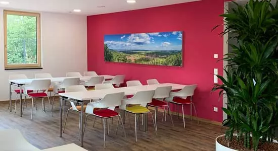 BRANDMAUER_Office_09_550x300px_IMG_5291_210721-min