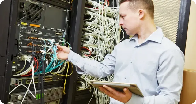 Wer verfügt in Ihrem Unternehmen über Administratorrechte?